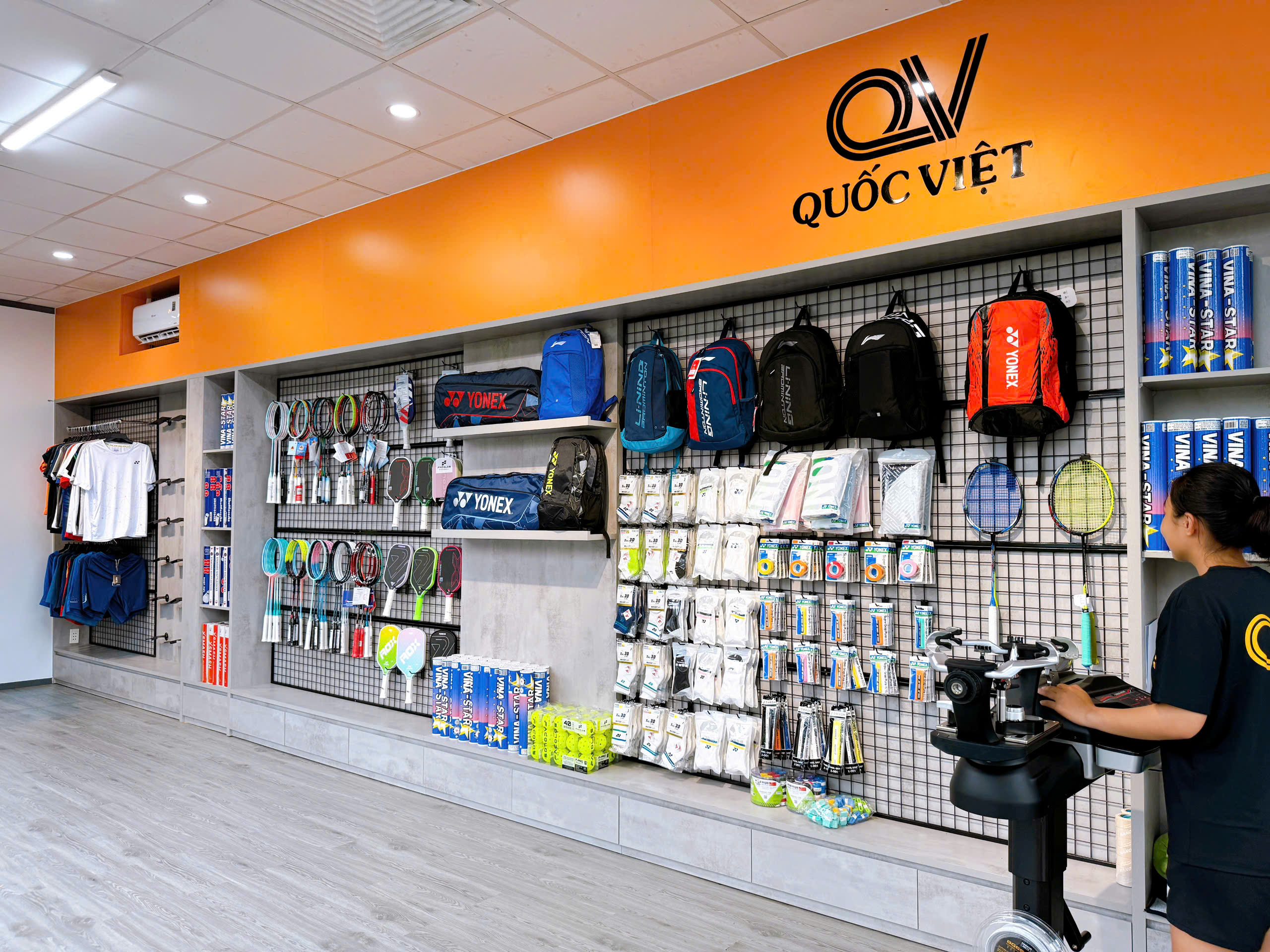 Shop cầu lông Quốc việt