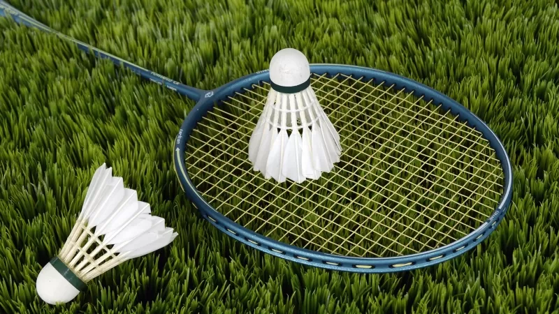 Người chơi cầu lông sử dụng cước Yonex