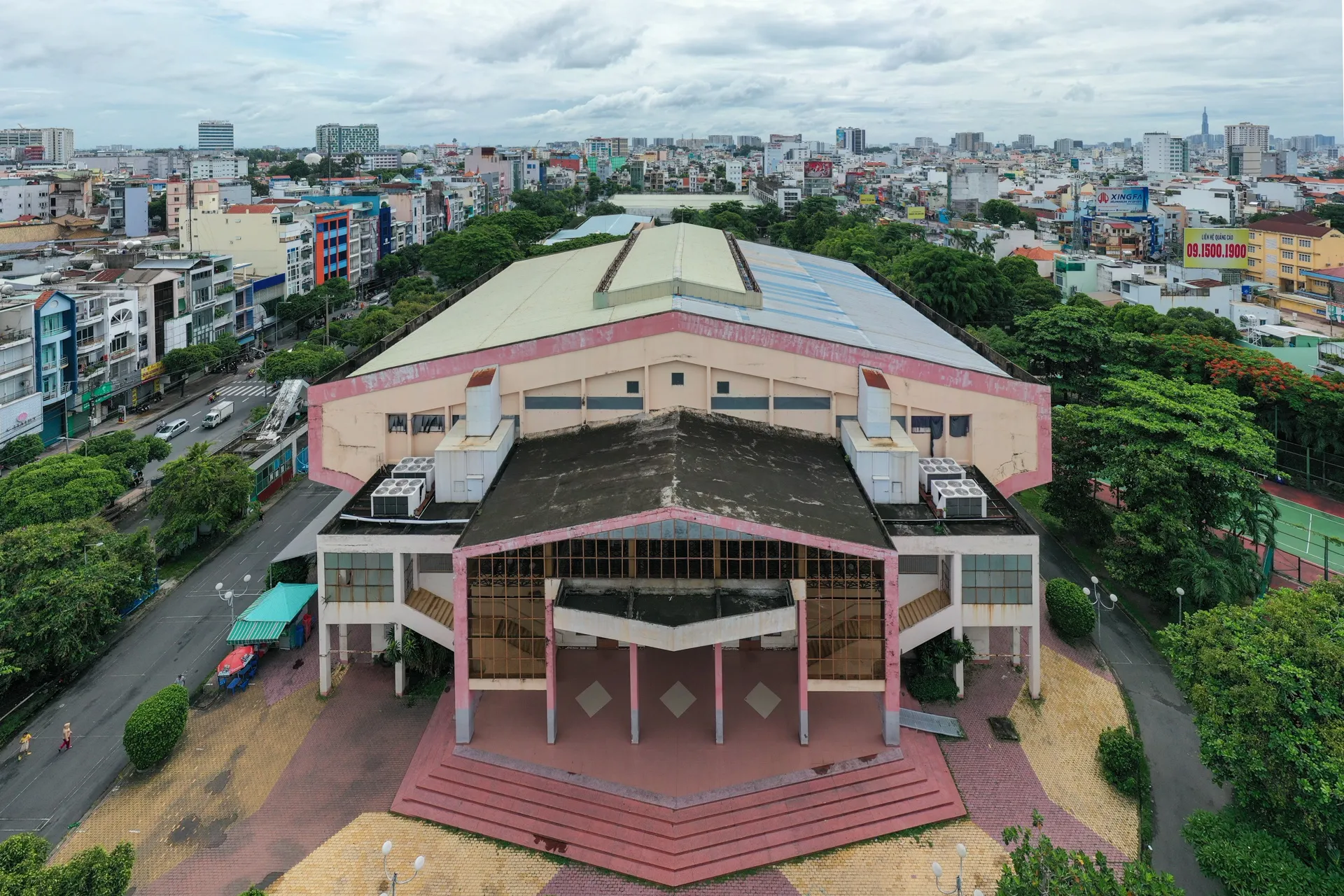 Nhà thi đấu quận Tân Bình